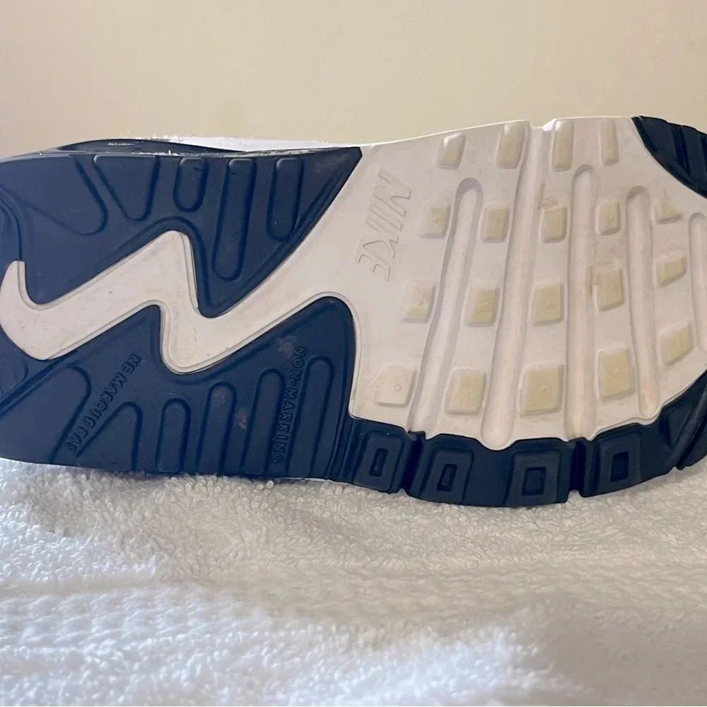 Nike Air Max 90 LTR SE - Picture 15 of 17